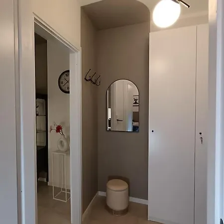 Retro Style With Terrace In Modern 公寓 佩鲁贾