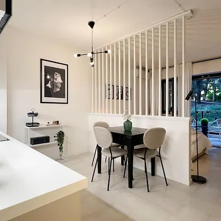 Retro Style With Terrace In Modern Perugia