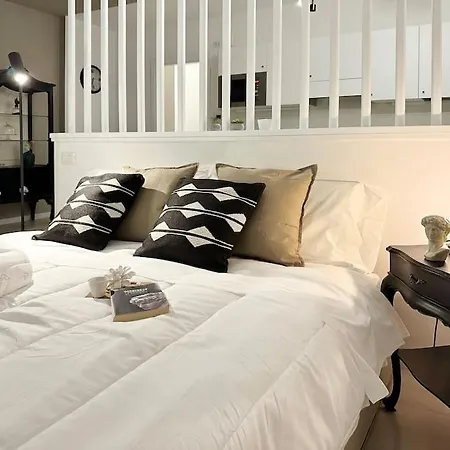 Apartment Retro Style With Terrace In Modern